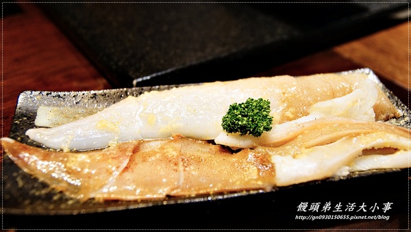 【食記／台北市】自己不用動手烤~專人服務的燒烤店♪♪甕也炭火燒肉-延吉店♪♪