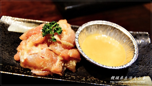 【食記／台北市】自己不用動手烤~專人服務的燒烤店♪♪甕也炭火燒肉-延吉店♪♪
