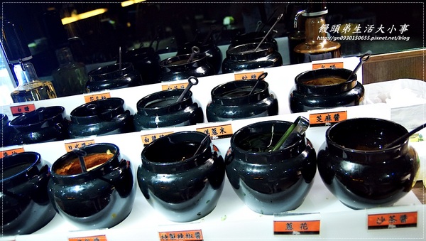 【食記/台北市】卡打就送天使紅蝦~天阿!!比臉還大隻♪♪瘋麻辣頂級鴛鴦麻辣火鍋♪♪