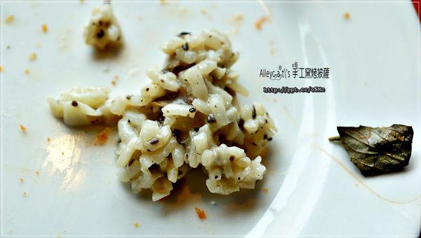 【食記/新北市】約會新景點~Alleycat's Stone-Oven-Baked Pizza 手工窯烤披薩/淡水店Tamsui 【食記/新北市】約會新景點~Alleycat's Stone-Oven-Baked Pizza 手工窯烤披薩/淡水店Tamsui