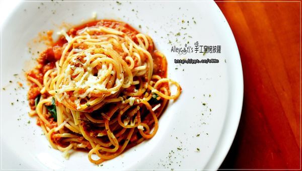 【食記/新北市】約會新景點~Alleycat's Stone-Oven-Baked Pizza 手工窯烤披薩/淡水店Tamsui 【食記/新北市】約會新景點~Alleycat's Stone-Oven-Baked Pizza 手工窯烤披薩/淡水店Tamsui