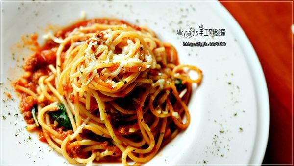【食記/新北市】約會新景點~Alleycat's Stone-Oven-Baked Pizza 手工窯烤披薩/淡水店Tamsui 【食記/新北市】約會新景點~Alleycat's Stone-Oven-Baked Pizza 手工窯烤披薩/淡水店Tamsui