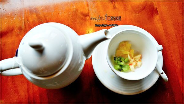 【食記/新北市】約會新景點~Alleycat's Stone-Oven-Baked Pizza 手工窯烤披薩/淡水店Tamsui 【食記/新北市】約會新景點~Alleycat's Stone-Oven-Baked Pizza 手工窯烤披薩/淡水店Tamsui