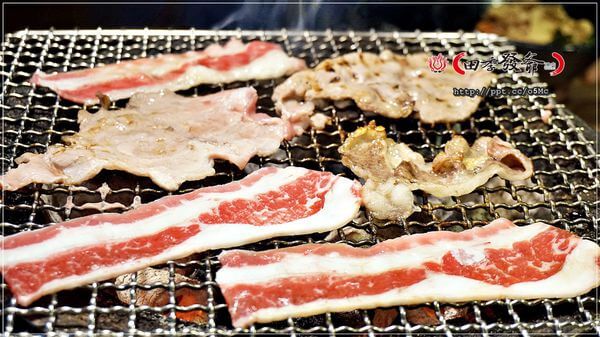 【食記/台北】西門町捷運美食~CP值極高,燒肉吃到飽,飲料無限暢飲♪♪田季發爺♪♪(西門店) 【食記/台北】西門町捷運美食~CP值極高,燒肉吃到飽,飲料無限暢飲♪♪田季發爺♪♪(西門店)