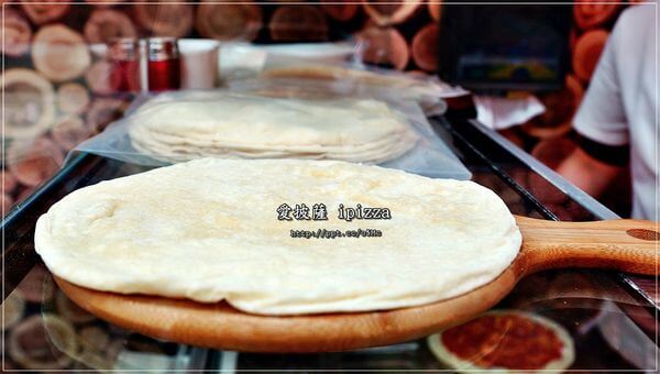 【愛披薩ipizza】劍潭捷運站～士林美食，CP值極高，隱藏在巷弄間的平價比披薩，外帶超迅速