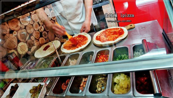 【愛披薩ipizza】劍潭捷運站～士林美食，CP值極高，隱藏在巷弄間的平價比披薩，外帶超迅速