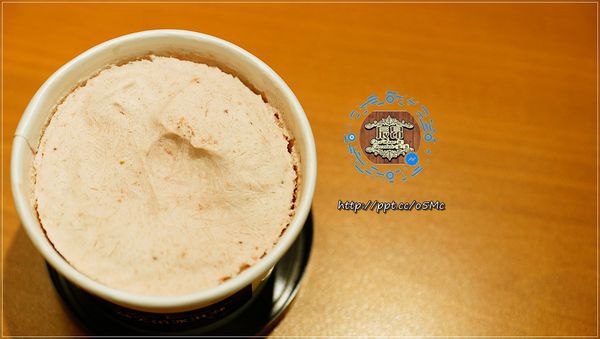 【辰昂巧克力】捷運美食～超綿密的7種口味冰淇淋，抹茶巧克力/信義區/巧克力冰品/伴手禮