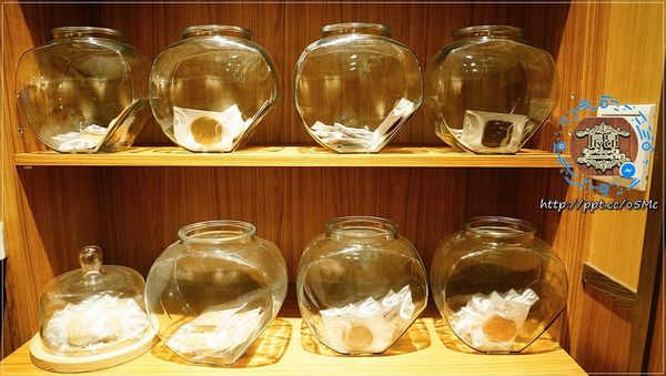 【辰昂巧克力】捷運美食～超綿密的7種口味冰淇淋，抹茶巧克力/信義區/巧克力冰品/伴手禮