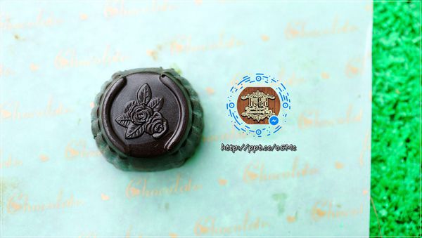 【辰昂巧克力】捷運美食～超綿密的7種口味冰淇淋，抹茶巧克力/信義區/巧克力冰品/伴手禮