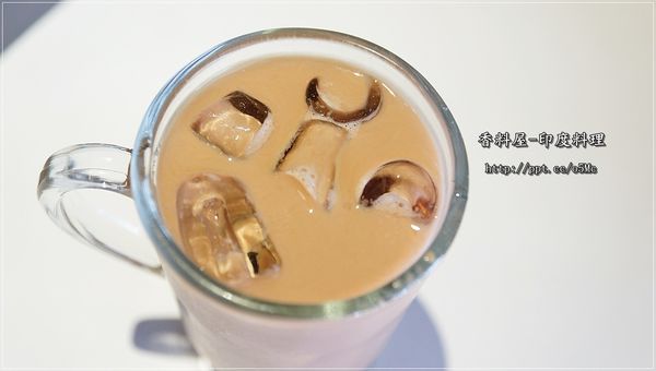 【香料屋】天母美食～異國料理的好滋味，坦都烤雞腿／酸奶沙拉／炸三角包／印度奶茶