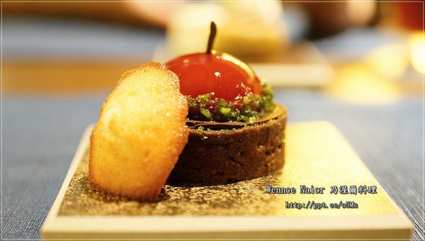 【Wennce Naior 乃渥爾料理】東區捷運美食~蘋果日報大力推薦,精緻視覺饗宴,道道都美味 【Wennce Naior 乃渥爾料理】東區捷運美食~蘋果日報大力推薦,精緻視覺饗宴,道道都美味