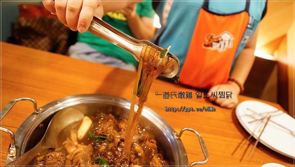 【一道氏燉雞 Taiwan】東區韓式料理~風靡全台灣的牽絲起司燉雞來囉,傳統燉雞/養生燉雞 【一道氏燉雞 Taiwan】東區韓式料理~風靡全台灣的牽絲起司燉雞來囉,傳統燉雞/養生燉雞