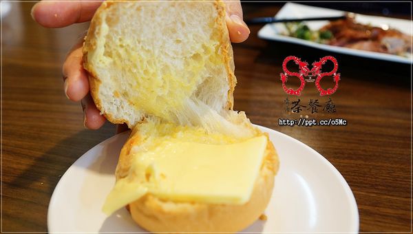 【香港88茶餐廳】捷運台北101/世貿站~最道地的正港美食,必點豬扒餐肉煎雙蛋餐&絲襪奶茶 【香港88茶餐廳】捷運台北101/世貿站~最道地的正港美食,必點豬扒餐肉煎雙蛋餐&絲襪奶茶