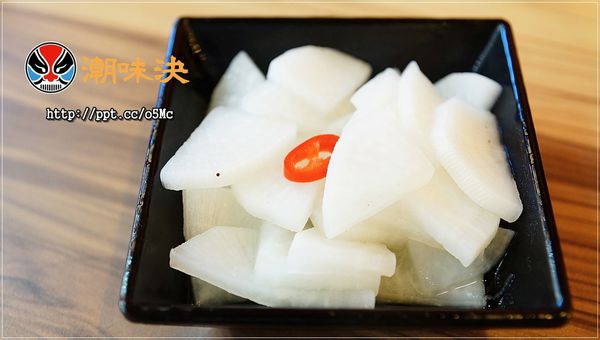 【潮味決】ＣＰ值極高的個人式砂鍋粥干鍋，價位親民，必點芋香粑豆蛋干鍋／鮮貝栗子粥