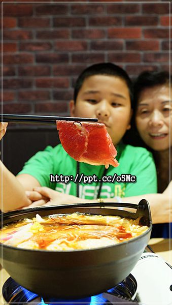 【Warehouse NO.46】府中捷運美食～新品上市泰式酸辣鍋／必點棉花糖拿鐵／戀香草苺鬆餅