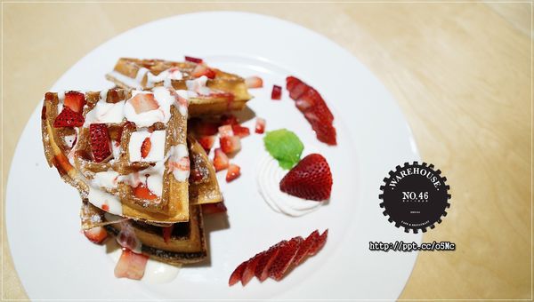 【Warehouse NO.46】府中捷運美食～新品上市泰式酸辣鍋／必點棉花糖拿鐵／戀香草苺鬆餅