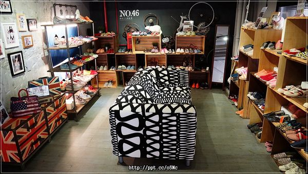 【Warehouse NO.46】府中捷運美食～新品上市泰式酸辣鍋／必點棉花糖拿鐵／戀香草苺鬆餅