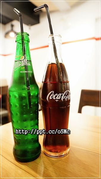 【起家雞 Cheogajip】國父紀念館/韓式炸雞,美好假期就是要大口吃炸雞/必點人氣青蔥炸雞 【起家雞 Cheogajip】國父紀念館/韓式炸雞,美好假期就是要大口吃炸雞/必點人氣青蔥炸雞