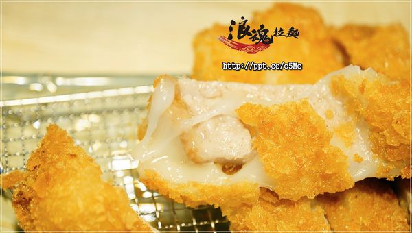 【浪魂拉麵】土城拉麵~純手工打造的Q彈麵條,濃郁好喝的湯頭,好吃的胡椒起司豚骨拉麵 【浪魂拉麵】土城拉麵~純手工打造的Q彈麵條,濃郁好喝的湯頭,好吃的胡椒起司豚骨拉麵