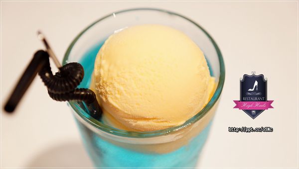 【Hs Cafe高跟鞋公主】忠孝敦化下午茶,巧克力華爾滋/粉紅圓舞曲/粉紅公主草莓聖代 【Hs Cafe高跟鞋公主】忠孝敦化下午茶,巧克力華爾滋/粉紅圓舞曲/粉紅公主草莓聖代