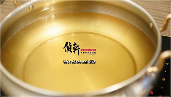 【偵軒精緻火鍋】萬隆火鍋～連食尚玩家浩子跟阿松，最常光顧的店，人氣款必點海陸組合鍋