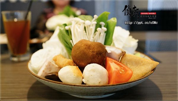 【偵軒精緻火鍋】萬隆火鍋～連食尚玩家浩子跟阿松，最常光顧的店，人氣款必點海陸組合鍋