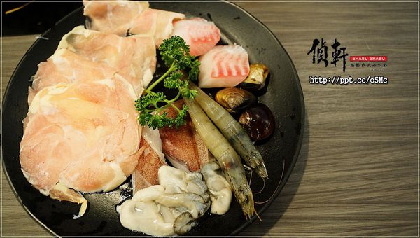 【偵軒精緻火鍋】萬隆火鍋～連食尚玩家浩子跟阿松，最常光顧的店，人氣款必點海陸組合鍋