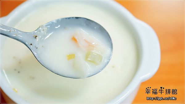 【幸福牛排館】永和巷弄美食/牛排，CP值極高又親民的價位，必點霜降翼板14盎司(文末抽獎)