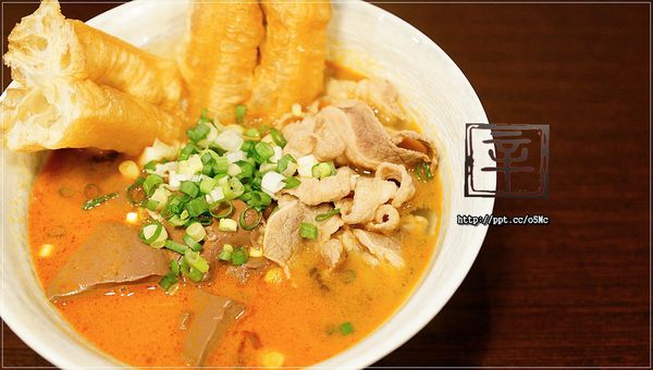 【辛麵廚】新店麻辣麵～ＣＰ值極高的一碗麻辣牛肉麵，保證會讓你愛上這種麻辣的口感