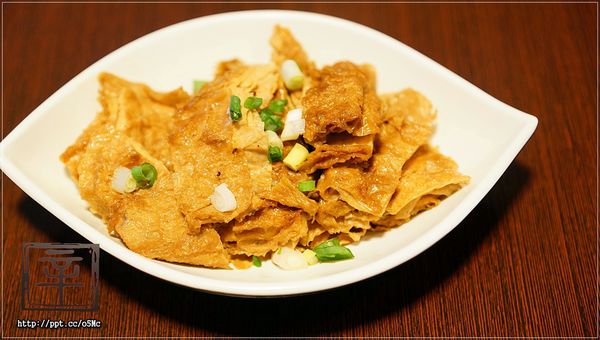 【辛麵廚】新店麻辣麵～ＣＰ值極高的一碗麻辣牛肉麵，保證會讓你愛上這種麻辣的口感