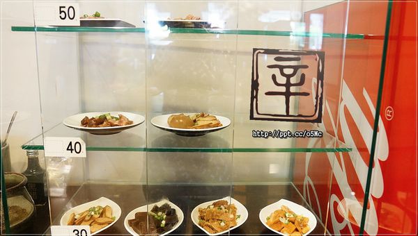 【辛麵廚】新店麻辣麵～ＣＰ值極高的一碗麻辣牛肉麵，保證會讓你愛上這種麻辣的口感