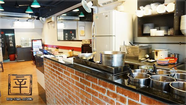 【辛麵廚】新店麻辣麵～ＣＰ值極高的一碗麻辣牛肉麵，保證會讓你愛上這種麻辣的口感