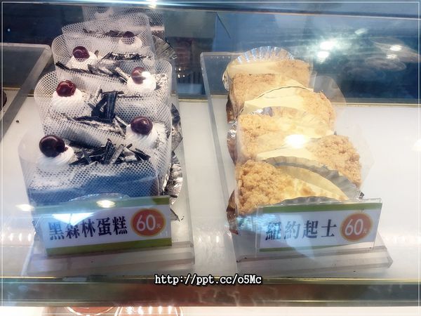 【台北牛乳大王】複合式餐點～健康、休憩、現代化的現榨果汁與乳品，超好喝綜合水果冰沙