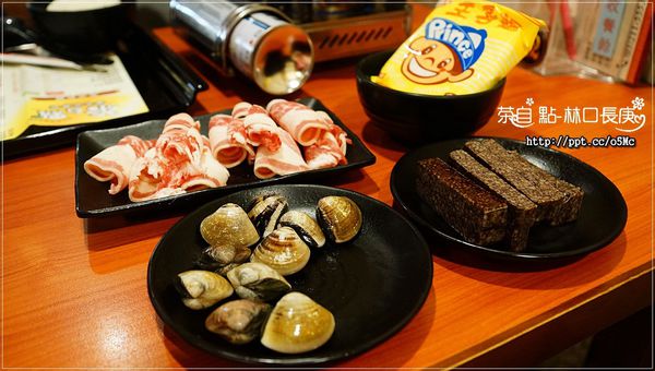 【茶自點林口長庚店】六．七年級回味的飲料店，必點珍珠奶茶／鴛鴦鍋／蔥爆牛肉套餐／冰沙／茶點／下午茶