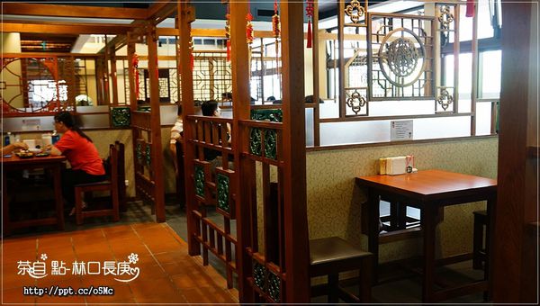 【茶自點林口長庚店】六．七年級回味的飲料店，必點珍珠奶茶／鴛鴦鍋／蔥爆牛肉套餐／冰沙／茶點／下午茶