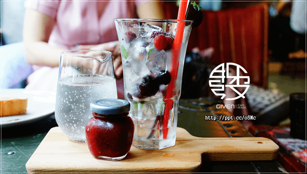 【姊紋given CAFE HOUSE】信義區餐酒館～超萌３Ｄ立體拉花拿鐵／邪惡溫泉蛋／早午餐／氣泡飲料
