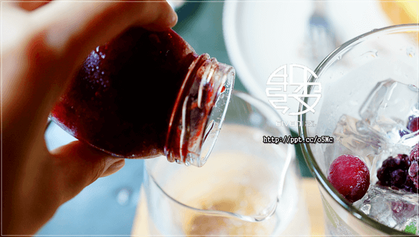 【姊紋given CAFE HOUSE】信義區餐酒館～超萌３Ｄ立體拉花拿鐵／邪惡溫泉蛋／早午餐／氣泡飲料