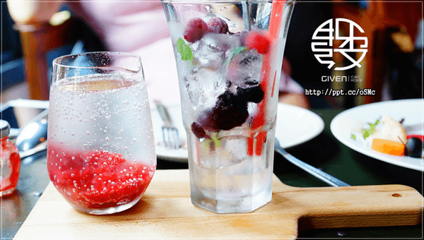 【姊紋given CAFE HOUSE】信義區餐酒館～超萌３Ｄ立體拉花拿鐵／邪惡溫泉蛋／早午餐／氣泡飲料
