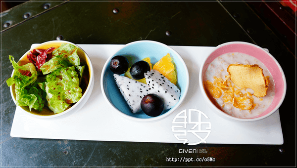 【姊紋given CAFE HOUSE】信義區餐酒館～超萌３Ｄ立體拉花拿鐵／邪惡溫泉蛋／早午餐／氣泡飲料
