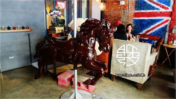 【姊紋given CAFE HOUSE】信義區餐酒館～超萌３Ｄ立體拉花拿鐵／邪惡溫泉蛋／早午餐／氣泡飲料