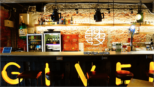 【姊紋given CAFE HOUSE】信義區餐酒館～超萌３Ｄ立體拉花拿鐵／邪惡溫泉蛋／早午餐／氣泡飲料
