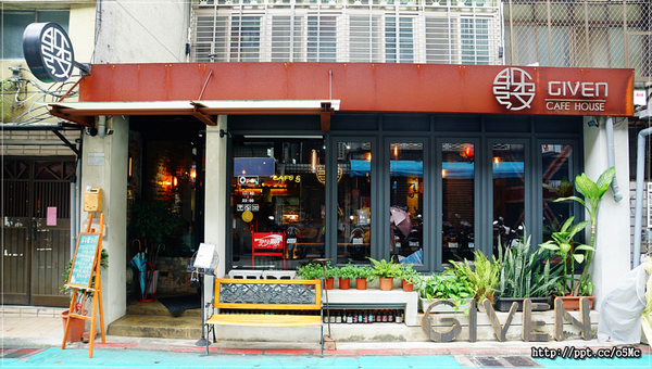 【姊紋given CAFE HOUSE】信義區餐酒館～超萌３Ｄ立體拉花拿鐵／邪惡溫泉蛋／早午餐／氣泡飲料