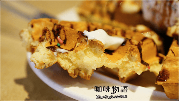 【咖啡物語】劍潭捷運美食～CP值極高，價位親民，營業到凌晨3點，夜貓族覓食的好地方，簡餐／下午茶／甜點／飲品複合式餐廳