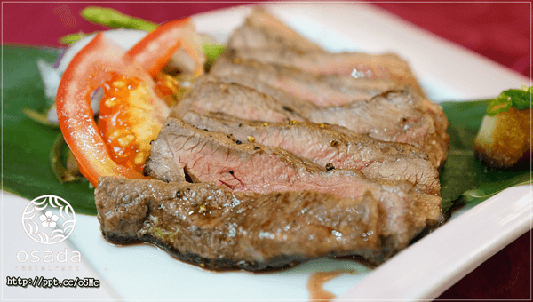  【長田和食】新店七張站日本料理，超強手藝的料理長，必點柚子啤酒／炙燒鮭魚沙拉／刺身九切／繽紛散壽司小丼／鹽燒牛肩小排