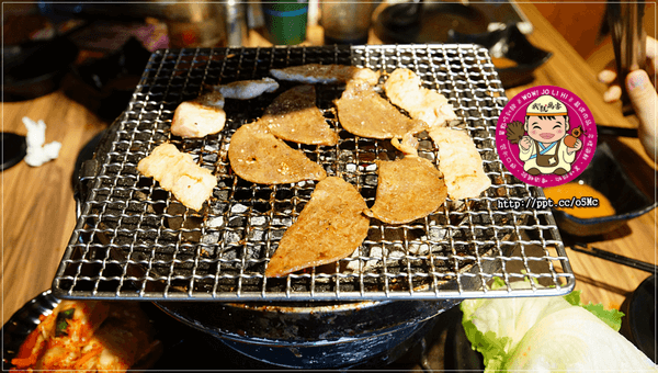 【我就厲害】板橋燒肉~多種食材任你吃到飽,CP值高,價位親民/天使紅蝦/琥珀蝦/海鮮/火鍋/小菜/冰淇淋(江子翠店) 【我就厲害】板橋燒肉~多種食材任你吃到飽,CP值高,價位親民/天使紅蝦/琥珀蝦/海鮮/火鍋/小菜/冰淇淋(江子翠店)