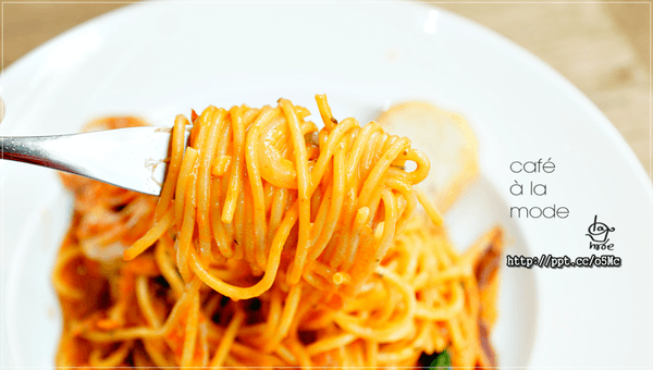  【Cafe a la mode】師大下午茶～價格親民，餐點好吃，必點熱帶鮮果法式布丁吐司／英式炸魚早午餐／草莓起司蛋糕(師大店)