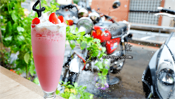  【Cafe a la mode】師大下午茶～價格親民，餐點好吃，必點熱帶鮮果法式布丁吐司／英式炸魚早午餐／草莓起司蛋糕(師大店)