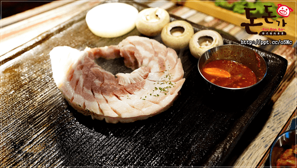 【DonDonGa韓式豬肉專賣】東區韓式烤肉～超推薦台灣香草豬肉盤／韓式起司蒸蛋／石鍋拌飯／韓式冷麵／生菜包肉超美味