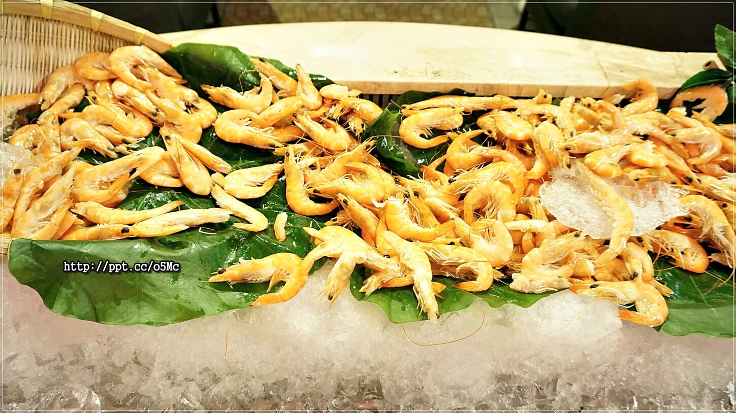 【品花苑】全台最大Buffet自助吃到飽,占地1000多坪,主打大閘蟹吃到飽,滿滿的蟹膏超美味 【品花苑】全台最大Buffet自助吃到飽,占地1000多坪,主打大閘蟹吃到飽,滿滿的蟹膏超美味