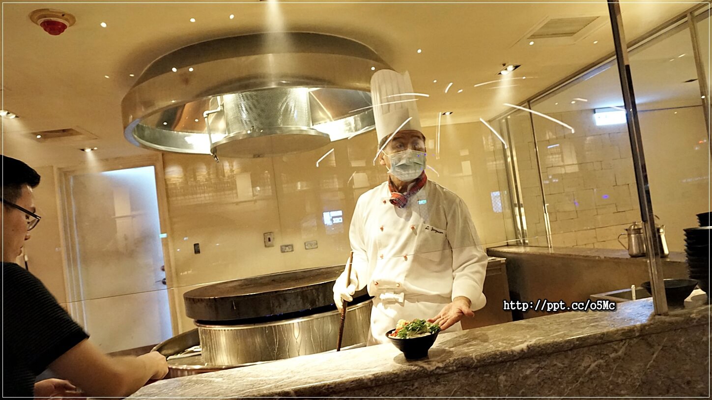 【品花苑】全台最大Buffet自助吃到飽,占地1000多坪,主打大閘蟹吃到飽,滿滿的蟹膏超美味 【品花苑】全台最大Buffet自助吃到飽,占地1000多坪,主打大閘蟹吃到飽,滿滿的蟹膏超美味